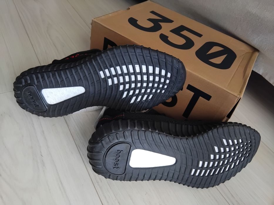 Yeezy Boost V2 black red Adidas buty