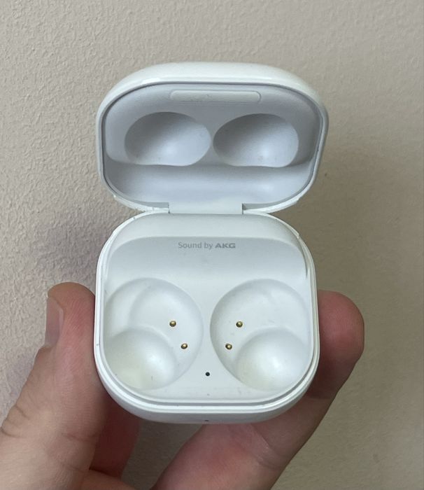 Кейс для наушников Samsung Galaxy Buds 2, SM-R177  б/у