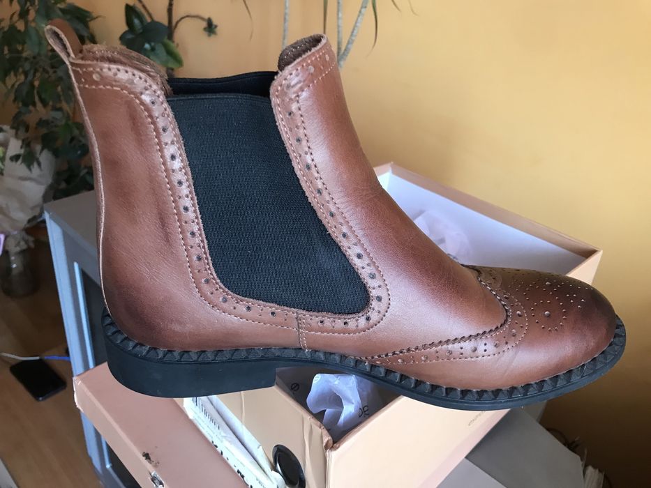 Продам черевики жіночі челсі Estro