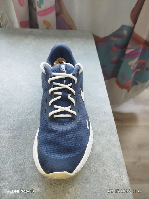 Кросівки Nike Revolution 5