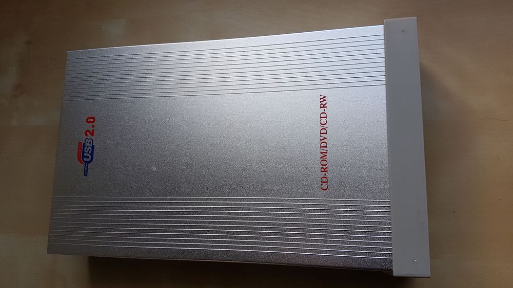 Caixa externa 3.5", USB 2.0 para unidades de CD/DVD/HDD