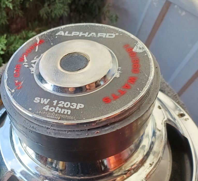 Сабвуфер Alphard 12 дюймов с усилителем