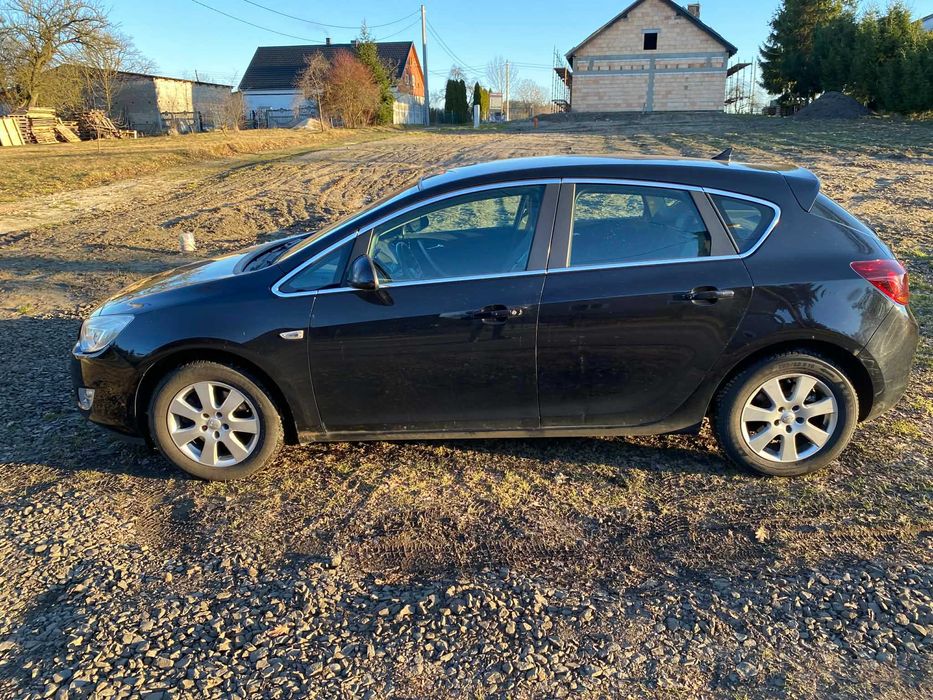 Opel Astra J 2.0 diesel 2010r.