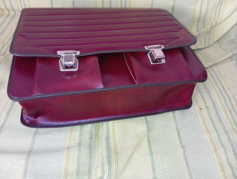 Pasta retro de pele sintética