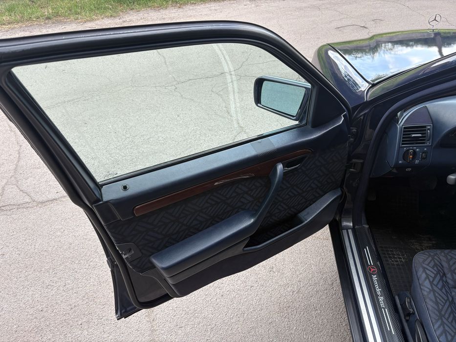 Продам МЕРСЕДЕС W202 дизель