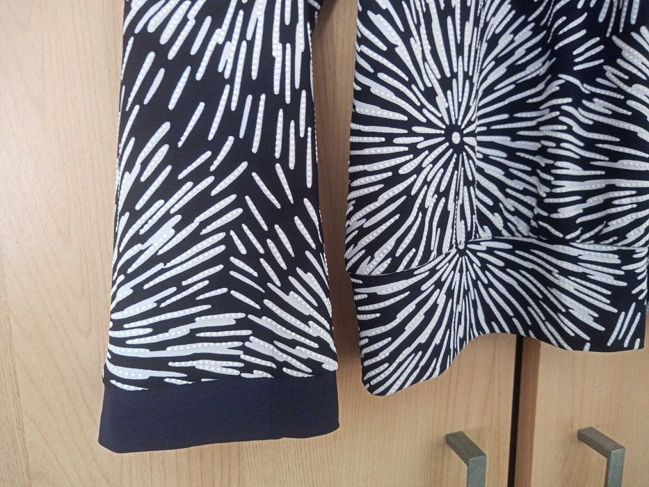 elegancka bluzka granatowa we wzory 42 44 XL XXL jak nowa
