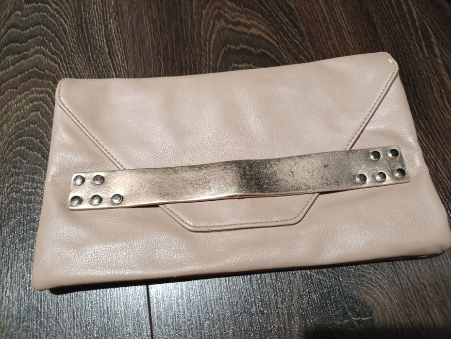 Пудровий клатч mango вживаний