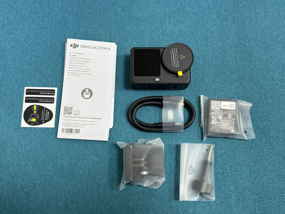 DJI Osmo Action 6 Standard Combo