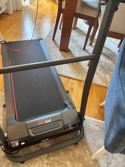 Foldable Electric Treadmill471063862267105280