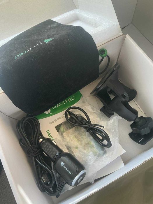 Nawigacja Navitel E700