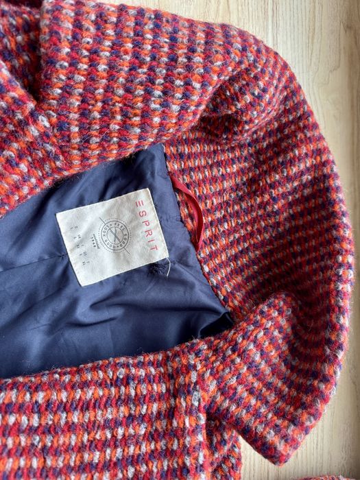 Wełniany płaszcz Esprit 60% wełna – L / 40, jednorzędowy czerwony