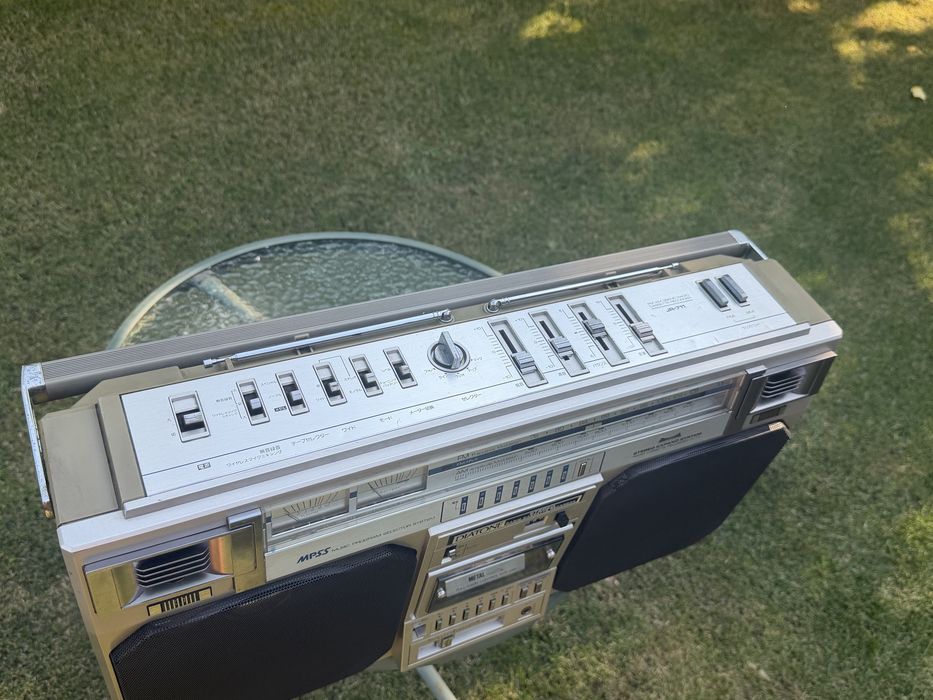 Продам магнитолу DIATONE JR-711