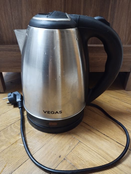 Электрочайник в полцены