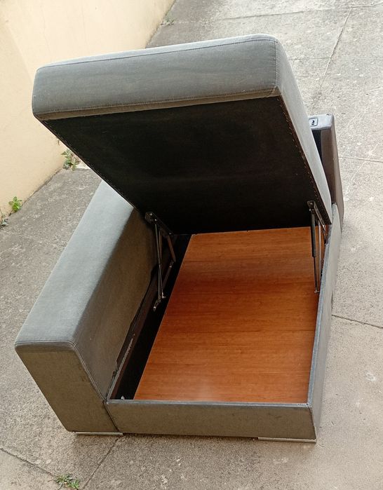 Parte de um chess longe sofá