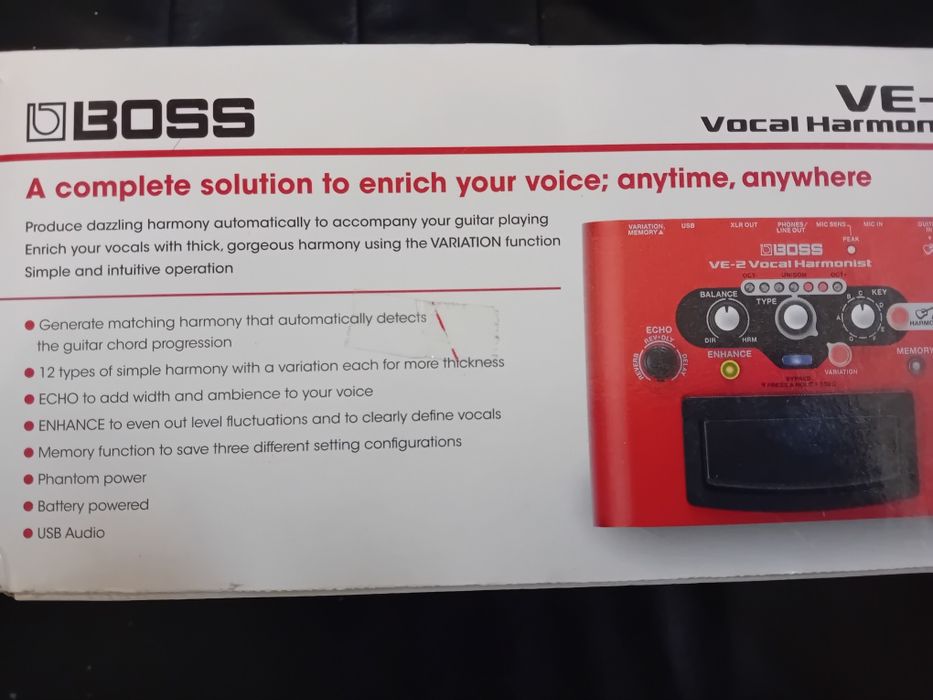 Vocalizer amplia , armoniza ,delay midi ,e muitas outra funções.