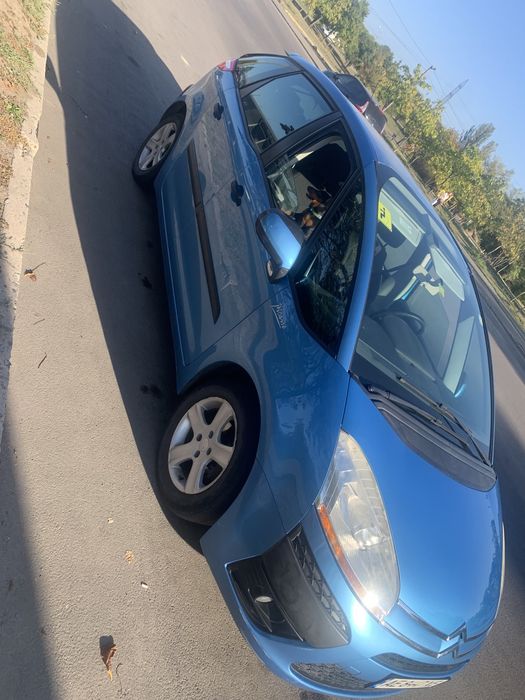 Ситроен с4 Пикассо отличное состояние или обмен на бус пассажир