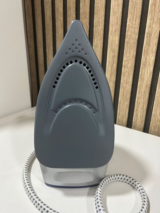 Máquina Engomar Vapor SilverCrest 2400W