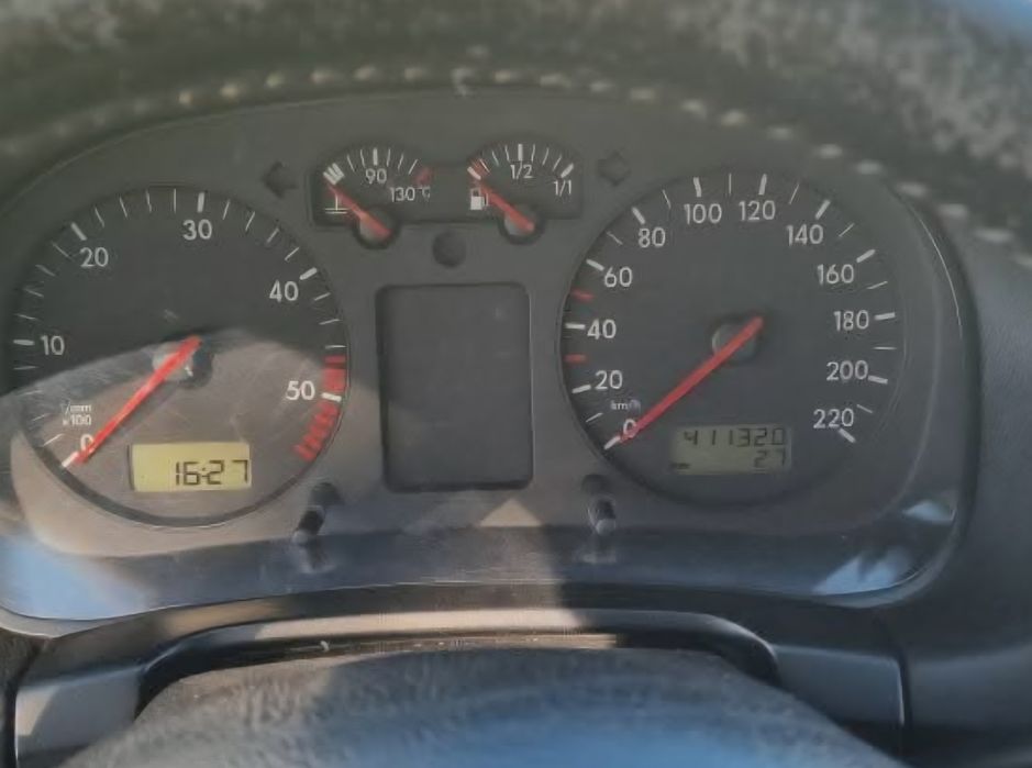 VW Golf IV  1.9 Tdi 110CV ano 98
