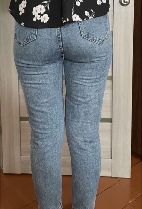Штани жіночі джинсові