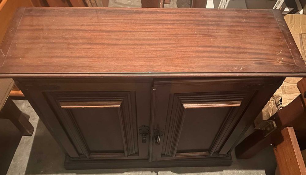 Comóda / Aparador c/Prat., Madeira Genuína L85xA80xP28, Bom Estado.