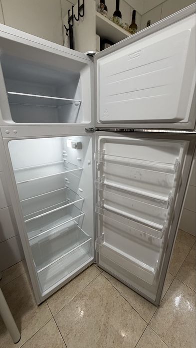 Vendo Frigorifico Kunft 243 L