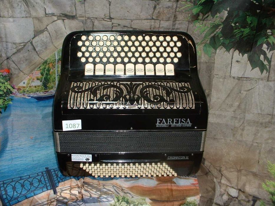 Accordion R, No. 108764575302208387120