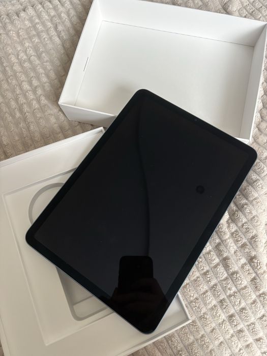 iPad Air 5 (2022) M1 64gb wifi планшет