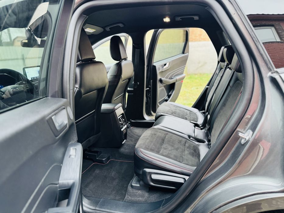 Ford Kuga 2.5PHEV eCVT AWD ST-Line 2023 рік