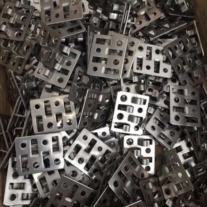 Кріплення для терасної дошки : кліпса, кляймер, пластина, змійка