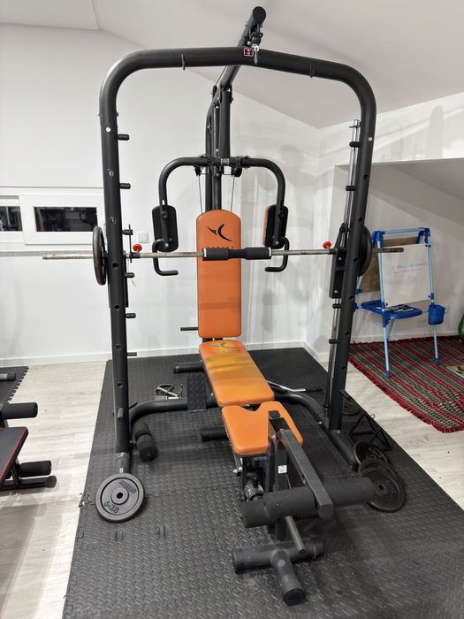 Multifuncional de musculação