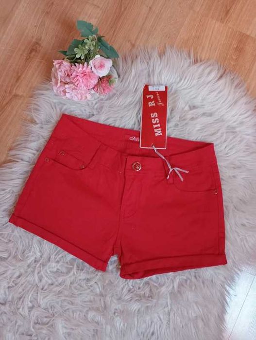 Nowe czerwone spodenki szorty jeans marki Miss RJ Rozmiar S/36.