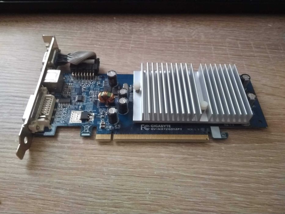 Geforce gigabyte gv-nx72g512p1