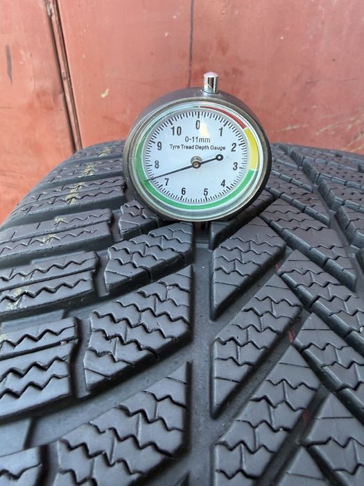 245/40/19 R19 Blizzak LM005 зима 1 шт