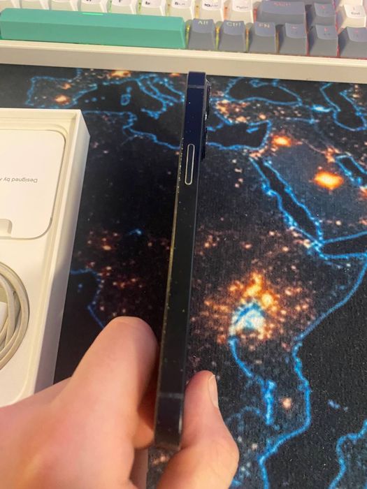 Продам iphone 13