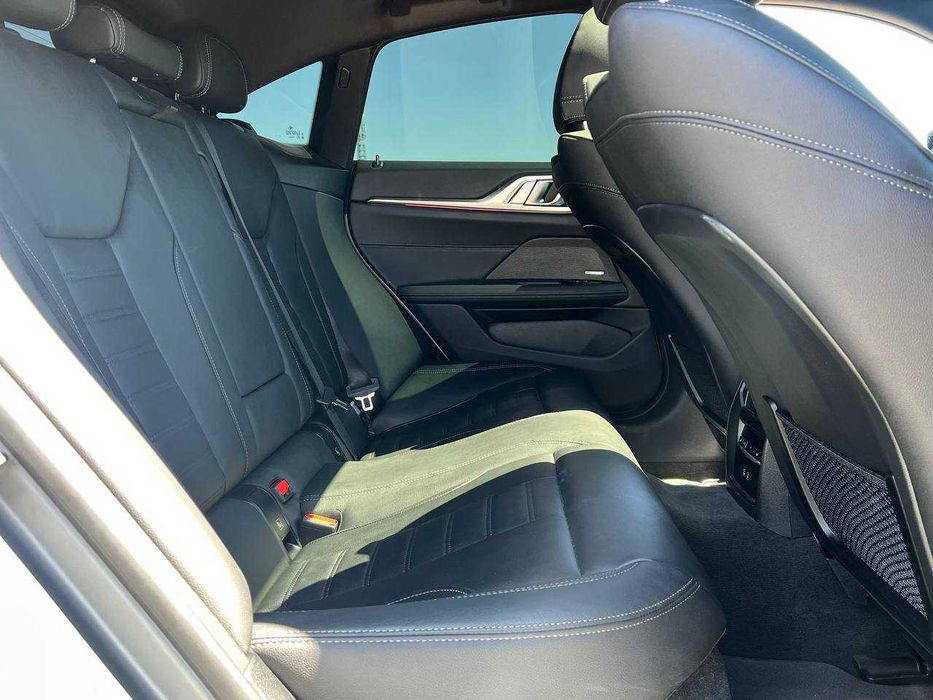 Bmw  I4     2022