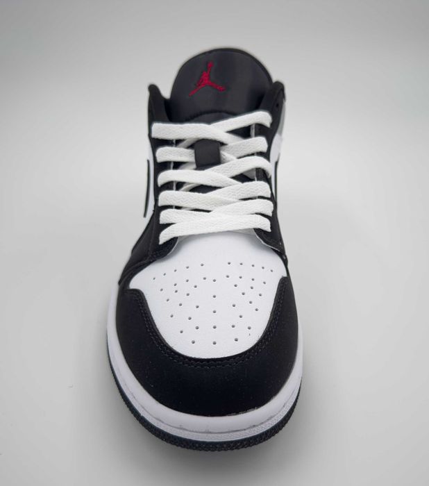Nike Air Jordan 1 Retro Low OG Black and White Розмір 42