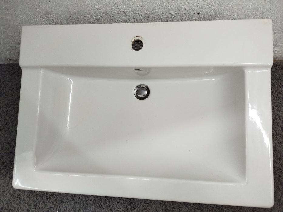 Lavatório/Pia de Casa de Banho 80x55 cm – Excelente Estado