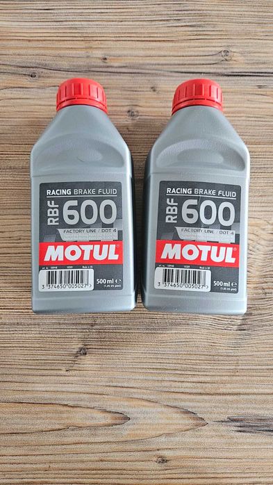 Płyn hamulcowy Motul RBF 660 2 x 0,5 L