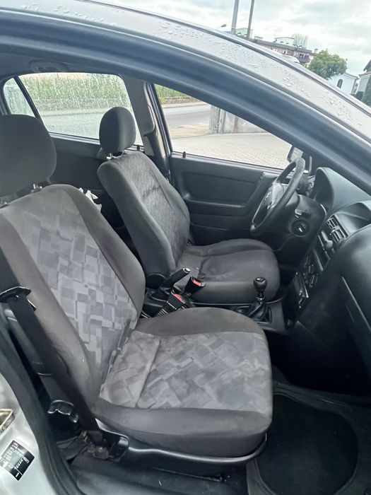 Opel Astra — fotografia 6