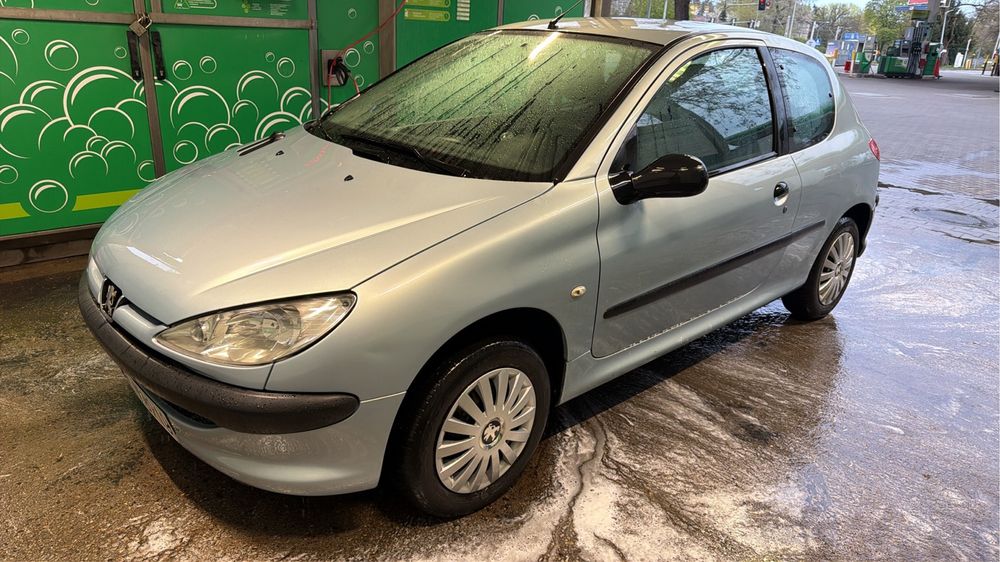 Peugeot 206