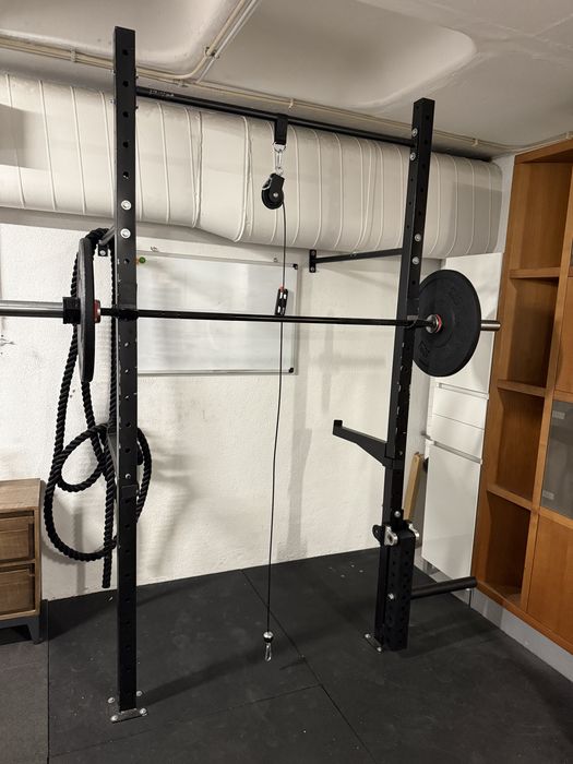 Rack de Musculação / Power Rack com Polia e Barra de Elevações