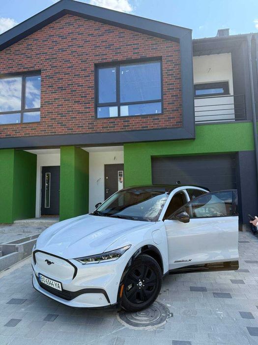 Оренда автомобіля Ford  Mach e , Прокат авто Rent avto , Оренда авто