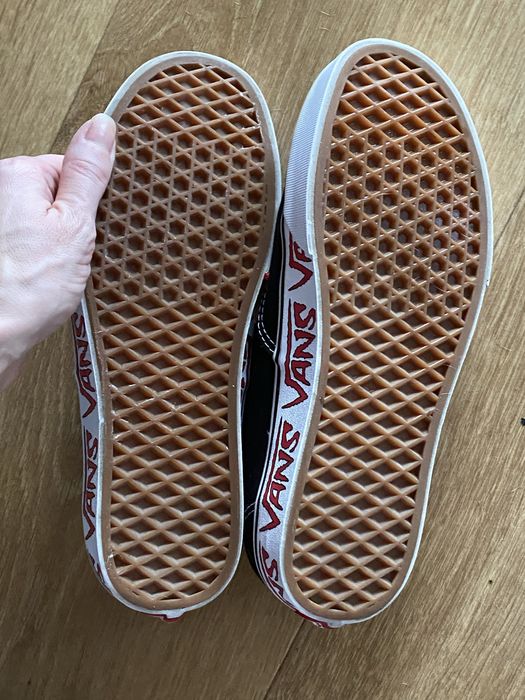 Vans tenisówki 40,5 czarne czerwone