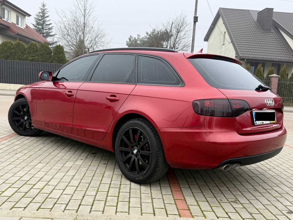 AUDI A4 B8 Avant 2010r. 2.0 TDI 6 Biegów PIĘKNY STAN Navi Skóry Alu 18
