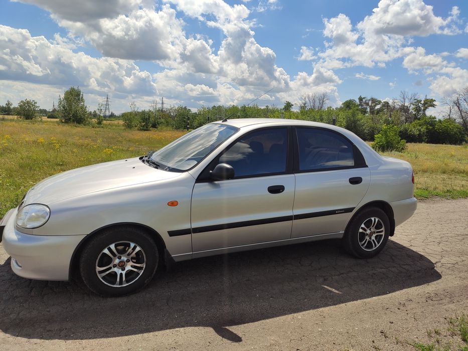 продам автомобиль lanos