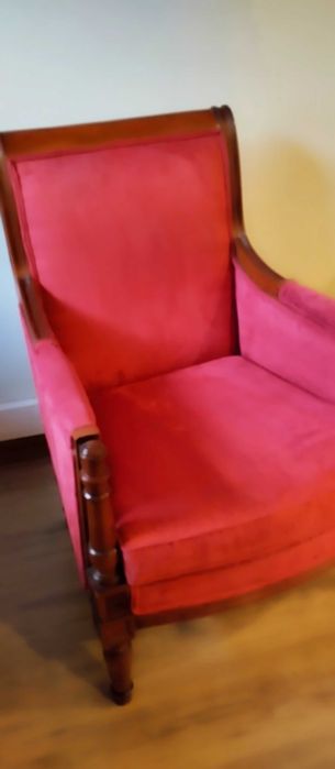 Cadeirão vermelho