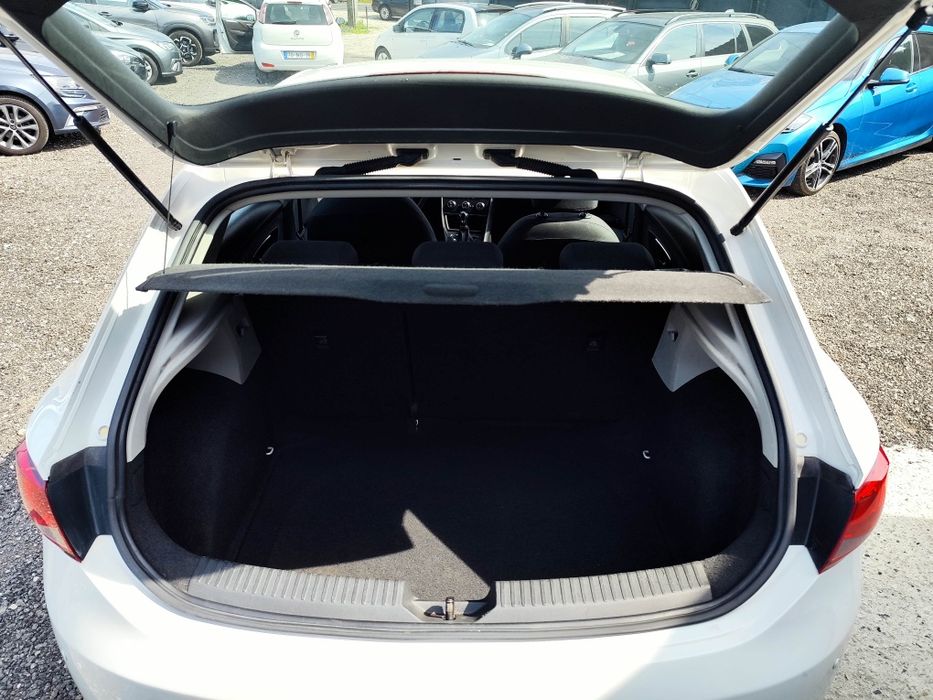 Seat Leon 1.6tdi, ano 2014, De uso PARTICULAR.