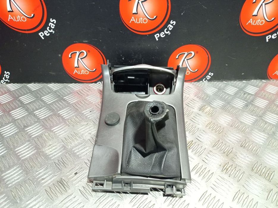 Consola Da Marcha Mazda 6 Hatchback (Gg)