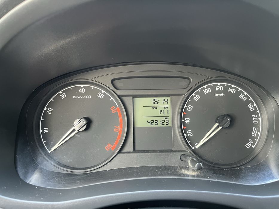Продам Skoda Fabia 1,2 2008