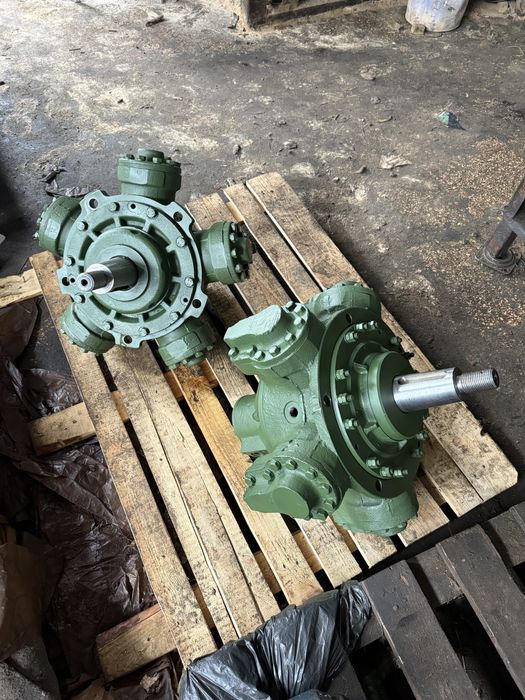 Гідромотори поворота 09.1500.000 (09.3100.000-01)